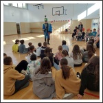 Huszár az óvodában