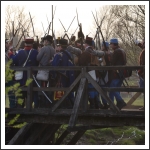 Csata a Tápió hídján (fotó: Berlingerné Kiss Orsolya)