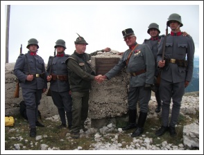 Emléktábla a Pasubion