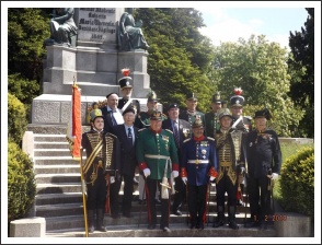 Életünket és vérünket!