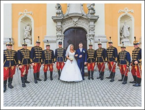 Éljen az ifjú pár!