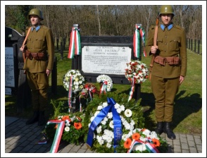Megemlékezés Kiss Zoltán honvéd ejtőernyős századosról (fotó: Berlinger Dorottya)