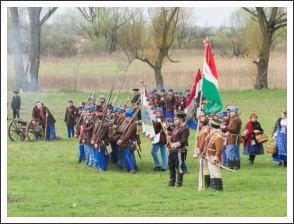 Csatabemutató Boldogon és Hatvanbann