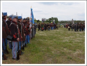 Kiképzés és hadijáték Komáromban (forrás: 2. Honvéd Zászlóalj)