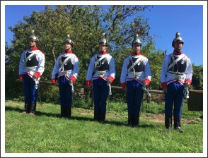 Szövetségünk új vértes egyenruhái