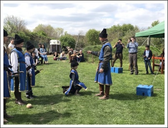 Apródavatás és mustra (fotó: "VÉRTES" Egyesület)