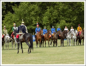 A múlt példája a jelenkornak és a jövőnek - 25 éves a Pápai Huszár Egyesület (papa-ma.hu)