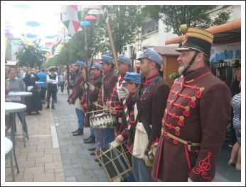 Negyvenhetesek az Egerszeg Fesztiválon (fotó: Budai 2-ik Honvédzászlóalj)