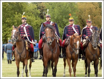 A múlt példája a jelenkornak és a jövőnek - 25 éves a Pápai Huszár Egyesület (papa-ma.hu)