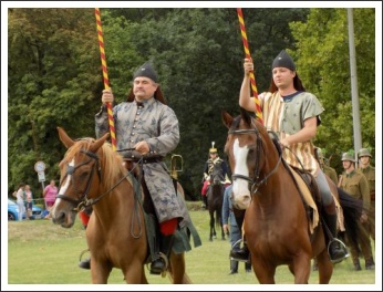 A múlt példája a jelenkornak és a jövőnek - 25 éves a Pápai Huszár Egyesület (papa-ma.hu)