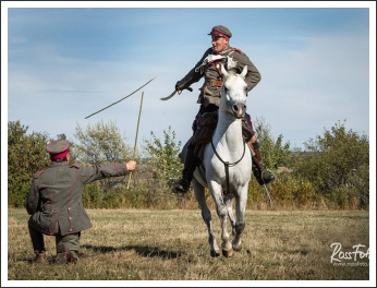A soproni Nádasdy-huszárok a Nemzetközi lovassági napokon
