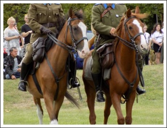 A múlt példája a jelenkornak és a jövőnek - 25 éves a Pápai Huszár Egyesület (papa-ma.hu)