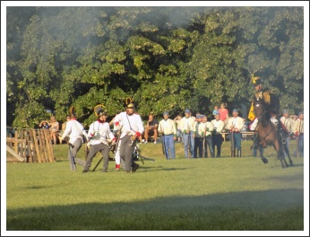 "Csupán a magyar kezében cseng a kard..." (forrás: papa-ma.hu)