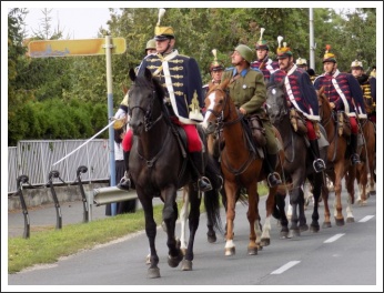 A múlt példája a jelenkornak és a jövőnek - 25 éves a Pápai Huszár Egyesület (papa-ma.hu)