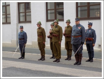 A múlt példája a jelenkornak és a jövőnek - 25 éves a Pápai Huszár Egyesület (papa-ma.hu)
