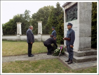 A múlt példája a jelenkornak és a jövőnek - 25 éves a Pápai Huszár Egyesület (papa-ma.hu)