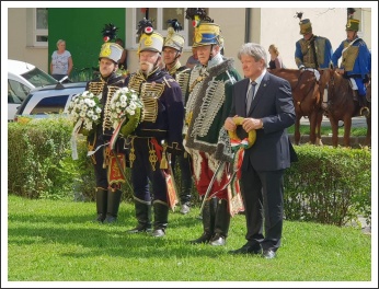 Barcsi Huszárvágás