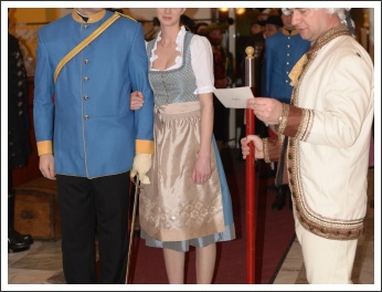 A boldog békeidők tiszti báljainak emlékezete