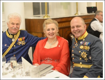 A boldog békeidők tiszti báljainak emlékezete