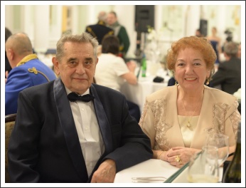 A boldog békeidők tiszti báljainak emlékezete