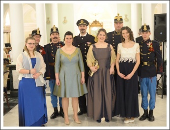 A boldog békeidők tiszti báljainak emlékezete