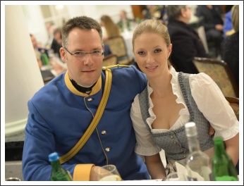 A boldog békeidők tiszti báljainak emlékezete