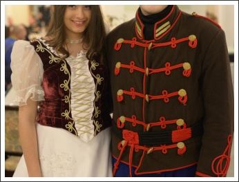 A boldog békeidők tiszti báljainak emlékezete