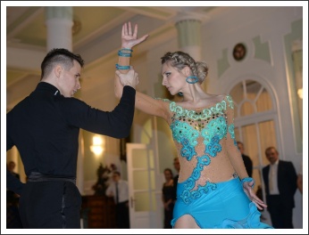 A boldog békeidők tiszti báljainak emlékezete