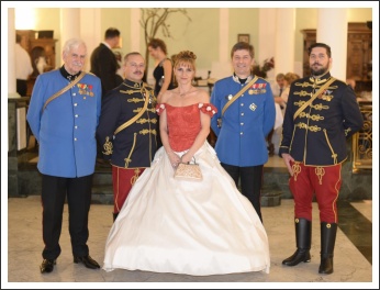 A boldog békeidők tiszti báljainak emlékezete