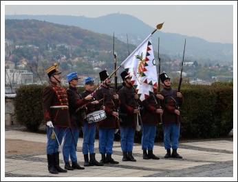 Díszjárőr a várban (fotó: Kiss-Kozma Erika)