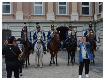 Díszjárőr a várban (fotó: Kiss-Kozma Erika)