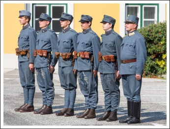 MHKHSZ gyalogsági és tüzérségi kiképzés Bábolnán (fotó: Pető István)