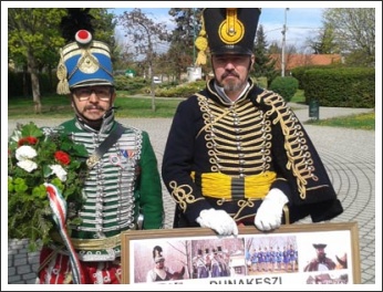 Bevonultak Dunakeszire a Mogyoródi Sándor-huszárok (fotó: KesziPress)